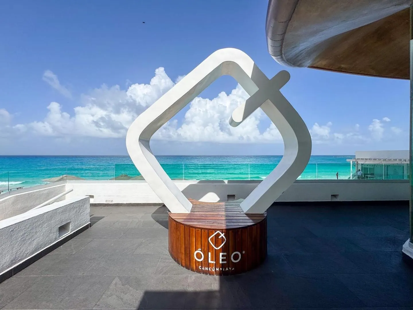 Appartement Oceanfront W/Balcony, Pool & Beach Access Cancún Mexico