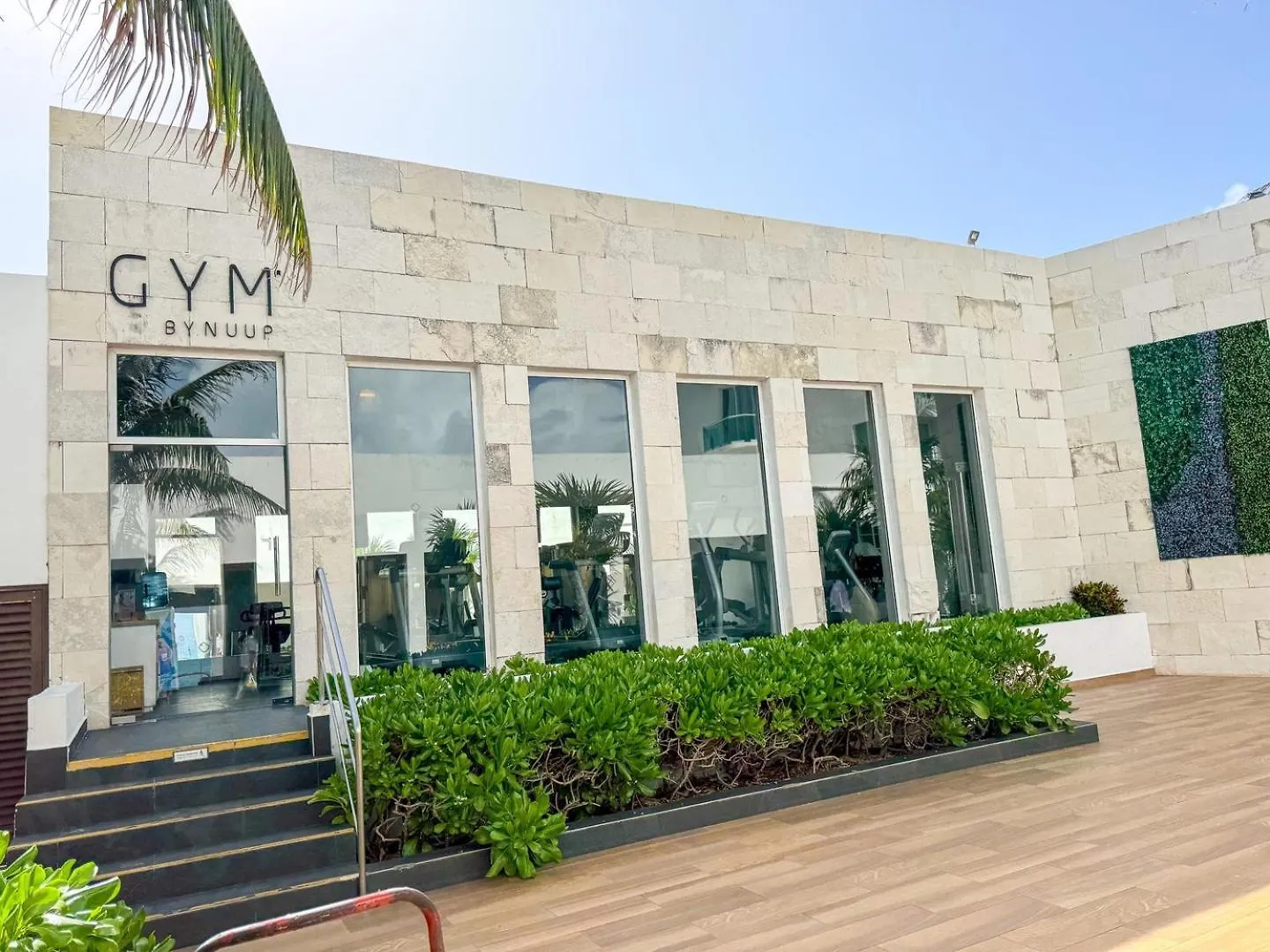 Appartement Oceanfront W/Balcony, Pool & Beach Access Cancún
