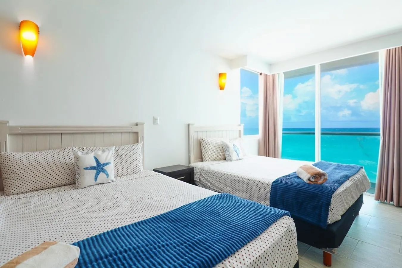 Spectacular Sunrise, Ocean View, Relaxing Jacuzzi Apartment Cancun